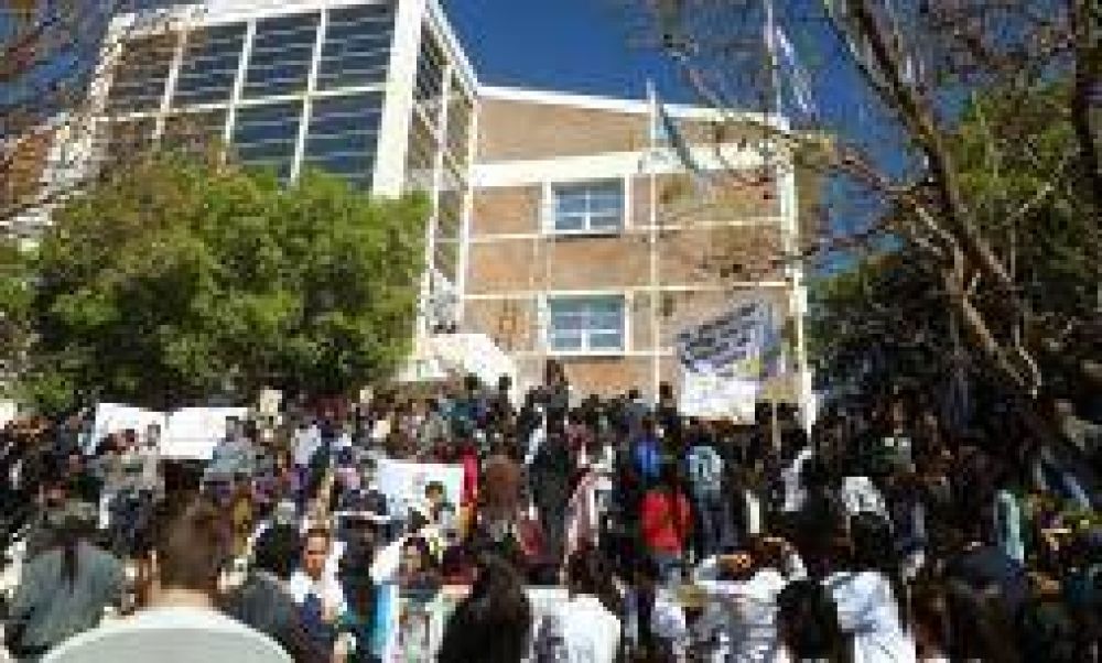 UNLaR. Ya se pueden verificar los padrones electorales provisorios