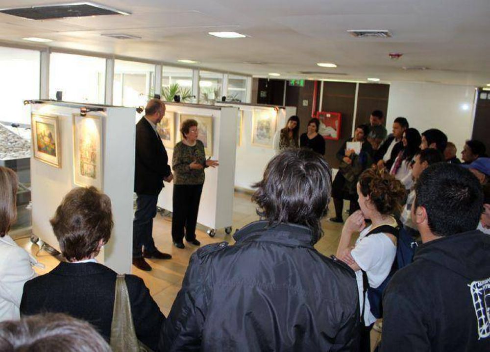 SE EXPONE EN LA PLATA LA OBRA DE LA ARTISITA PL�STICA AIDA GAITE