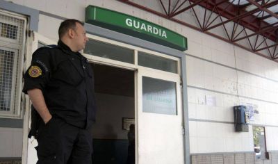 Tras los reclamos, volvi� la guardia policial al hospital Municipal