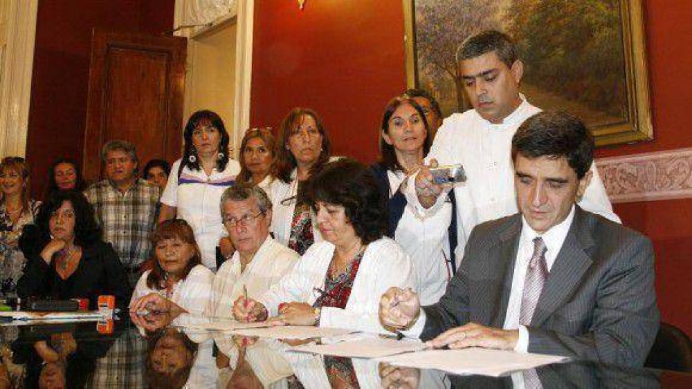 El Siprosa repartir� la mitad de lo que recibe de Obras Sociales a sus trabajadores