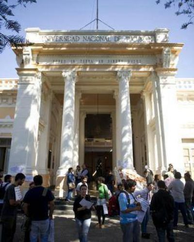 Si no cobran el extra, los 500 ayudantes iniciar�n una protesta