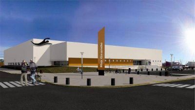 M�s infraestructura deportiva: Melella present� la obra del nuevo natatorio municipal