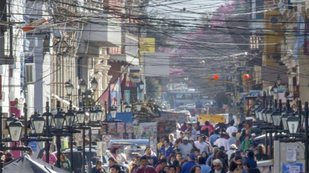 Piden multas a empresas que no entierren los cables