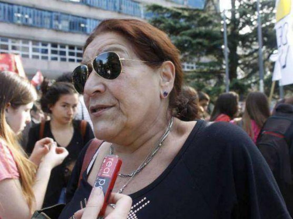 Noche de los L�pices: �Lo importante de este acto es que se hace desde la memoria y el no olvido�, dijo Marta �ngaro