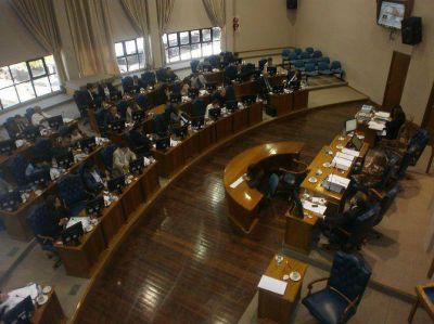 Larrea dijo que el 66 % del Presupuesto Provincial est� compuesto por fondos nacionales