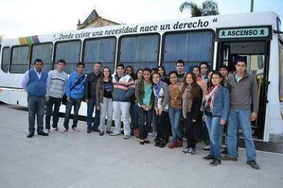 Santa Luc�a: Estudiantes inauguraron los viajes a Goya en los colectivos municipales