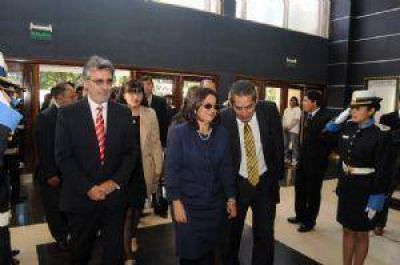 Expectativa por los anuncios de Luc�a sobre una reforma institucional