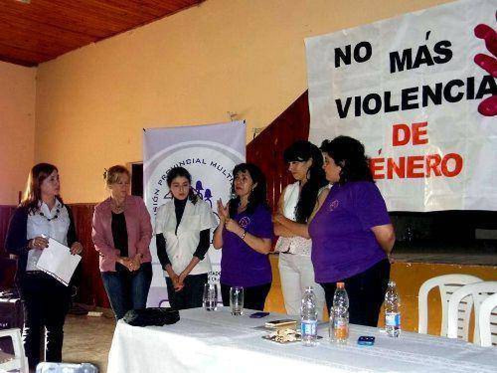 Charla sobre violencia de gnero en Pampa del Infierno