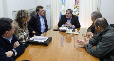 Los expendedores de nafta del interior rechazan la tasa vial