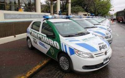 San Isidro: Concejal massista denuncia que Posse tiene 80 patrulleros parados