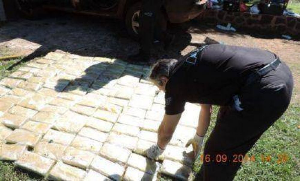 Puerto de Piray: Detienen a una pareja que pretend�a ingresar marihuana