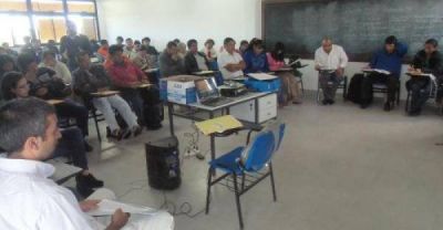 TRABAJAN EN PRODUCIR MATERIALES DID�CTICOS EN LENGUAS IND�GENAS