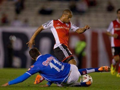 Noche negra: Godoy Cruz cay� con River y se despidi� de la Sudamericana