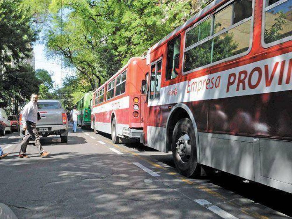 Choferes de troles anunciaron un paro total para el jueves si P�rez no cumple con el pedido de ampliar la flota