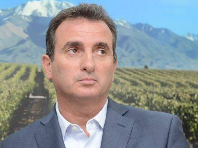 P�rez se mostr� conforme con el acuerdo petrolero y neg� que se necesite aval legislativo