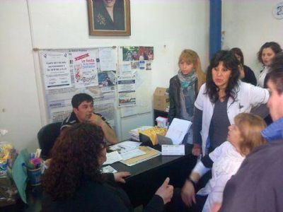 Los trabajadores del hospital local profundizan las medidas de fuerza