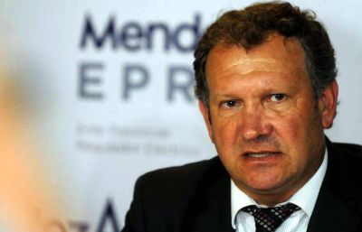 Los Blancos depende de que se consigan U$S 750 millones
