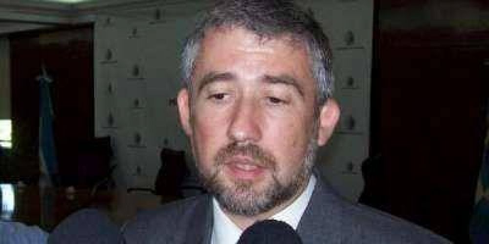 Saracco viaja a Buenos Aires a reunirse con el comit� de emergencia 