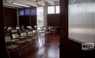 Becarios reclamar�n a la Universidad una suba salarial del 50%
