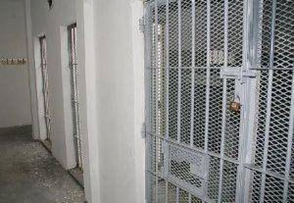 La cantidad de detenidos supera la capacidad de los calabozos
