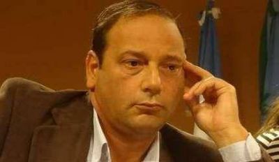 El Frente Renovador pidi� que Echeverr�a separe a Pardo de su cargo