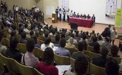 �Formando ingenieros acompa�amos al pa�s en su etapa de crecimiento�