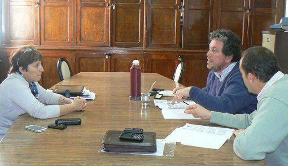 Acercan proyectos sobre el Banco de Materiales