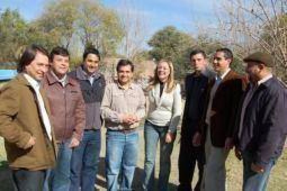 Nueva dirigencia del PJ se reagrupa en un nuevo espacio