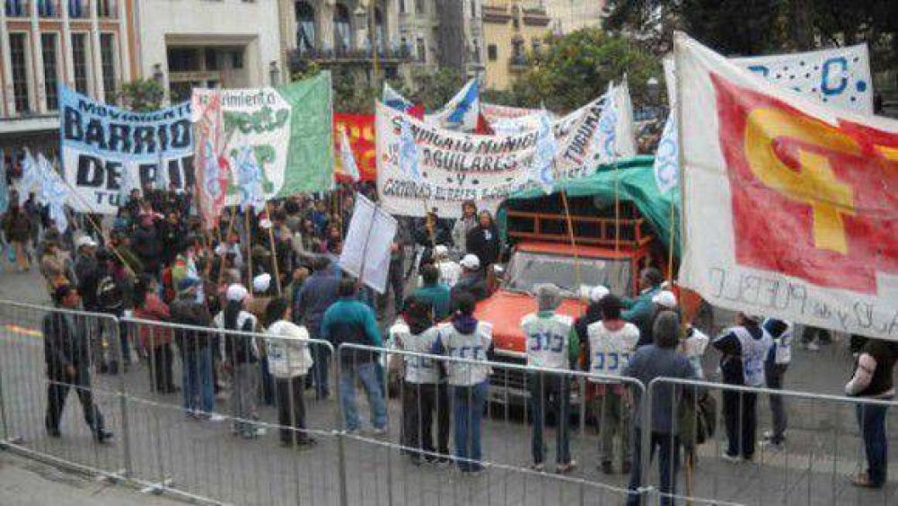 La izquierda lanza un frente anti K en Tucum�n
