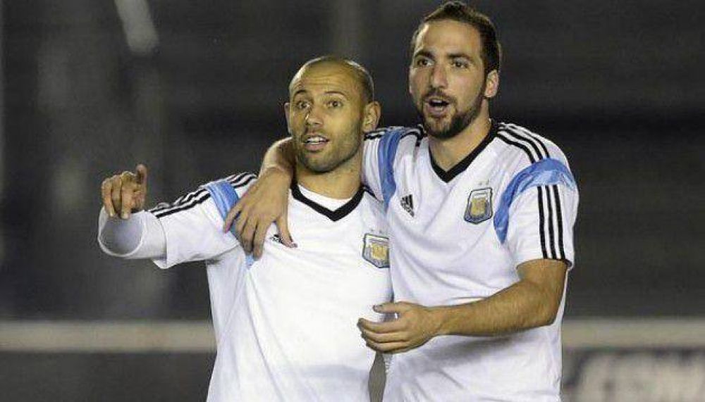 Tevez, Mascherano e Higua�n, personalidades del deporte
