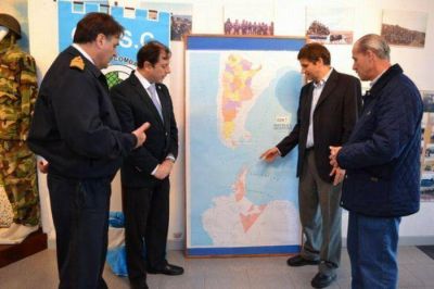 El concejal Ariel Ciano impulsa la exhibici�n del Mapa Bicontinental