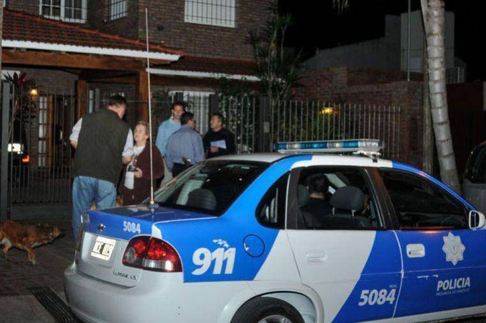 Ola de robos: asaltaron a una familia con otra entradera en el barrio Guadalupe