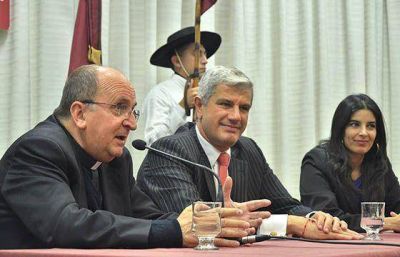 CEDEN POTRERO DE LINARES A LA IGLESIA CAT�LICA