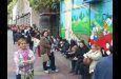 Una tortura: terrible cola por un peque�o cupo en la Escuela Normal
