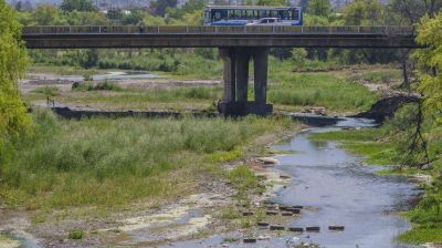 Empieza la limpieza del r�o Arenales 
