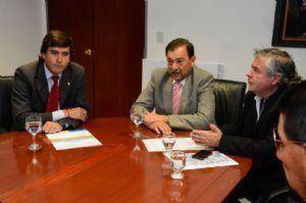 A fin de a�o estar�n terminadas 61 viviendas sociales en la Capital