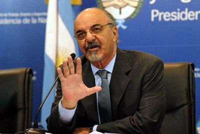 Llega Tomada para reunirse con directivos de Impsa