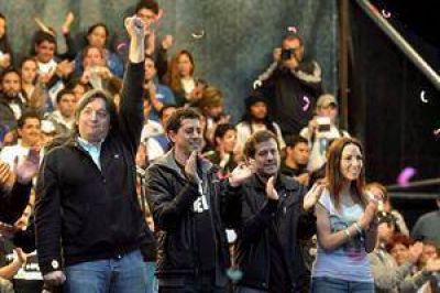 En La C�mpora ya ven a M�ximo Kirchner como candidato en las elecciones de 2015