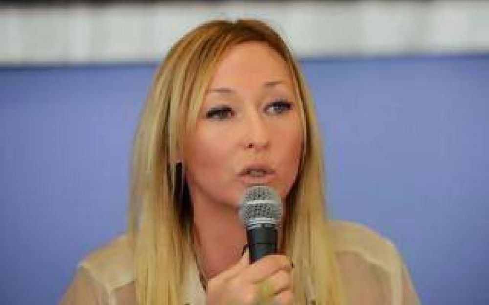 Inundaci�n de La Plata: M�nica L�pez present� en la Justicia listado de 271 muertos
