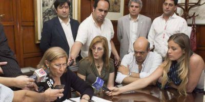 Bard�n asegur� que las protestas deben realizarse con las aulas llenas