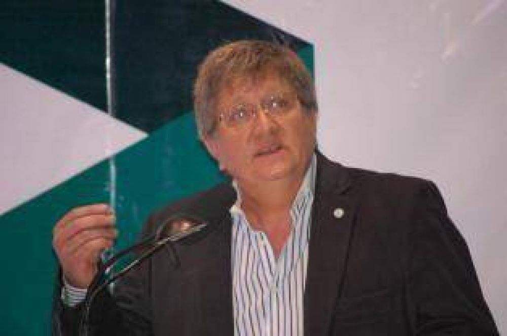 Ferrero avizora protestas a corto plazo