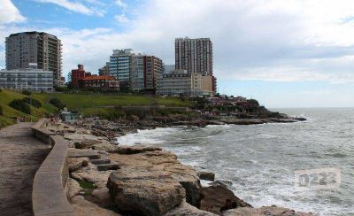 Multan a concesionario de Playa Chica por demoras en obras