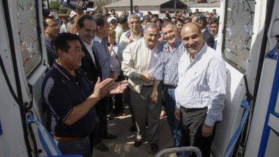 Alperovich: �Lo primordial es generar m�s empleo genuino�