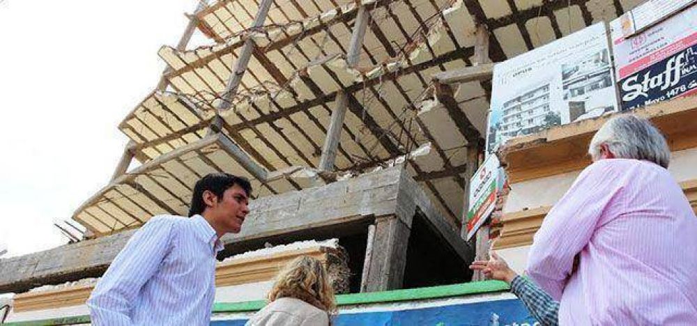 Finalmente Concejales de ECO lograron impulsar que R�os informe sobre edificios truchos
