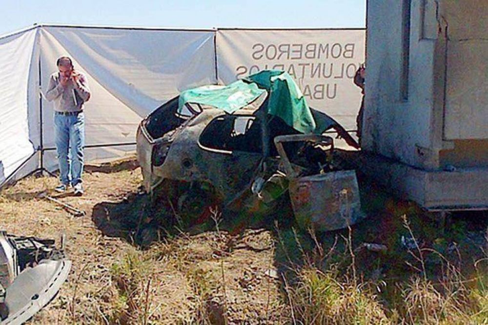 Un joven, perseguido por la Polic�a, falleci� al estrellar intencionalmente su auto contra una cabina