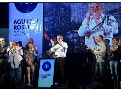 Rossi present� su precandidatura presidencial en Mendoza