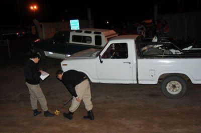 Un hombre fue detenido por agredir a la pareja de su exmujer y perseguirlos con su camioneta
