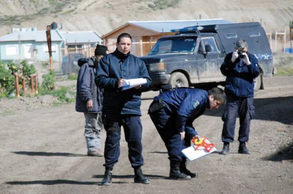 Joven de 23 a�os es acribillado a balazos en barrio Presidente Ortiz de Km. 5