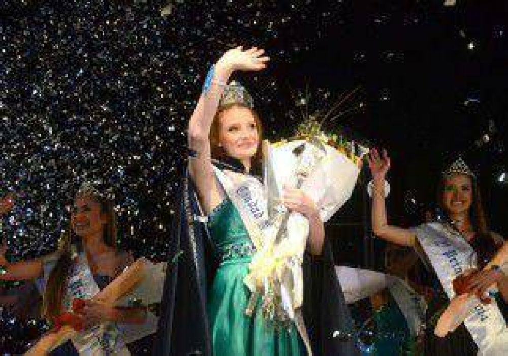 Micaela P�rez Ruiz es la nueva reina de la Ciudad 