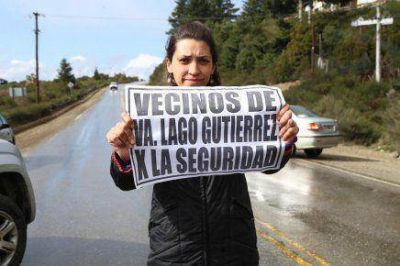 Vecinos de Villa Lago Guti�rrez llevan su problem�tica a la Intendenta